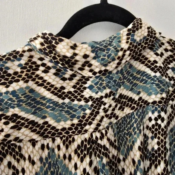 TOPSHOP snake print blouse - Picture 7 of 7